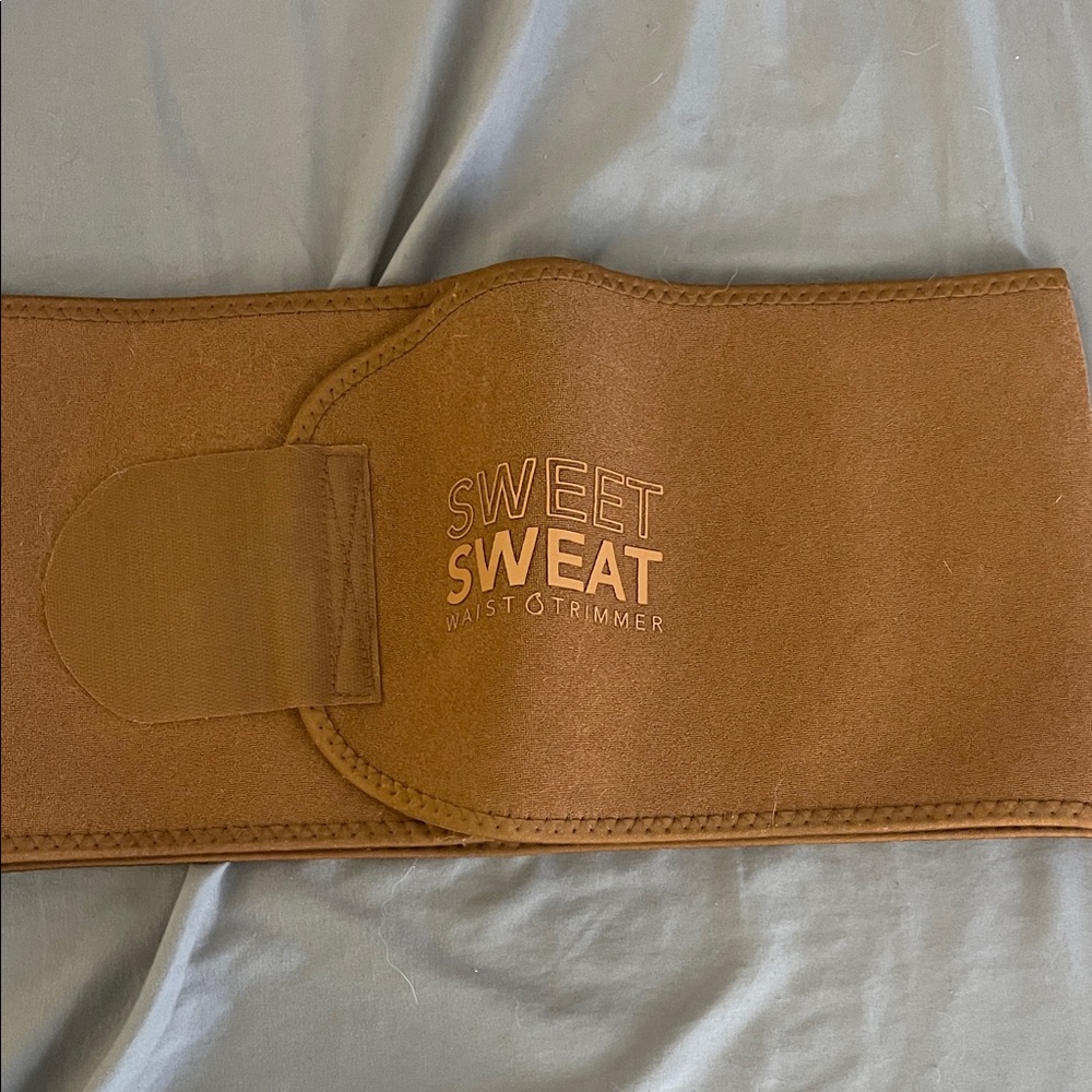 Sweet Sweat Waist Trimmer in Brown
